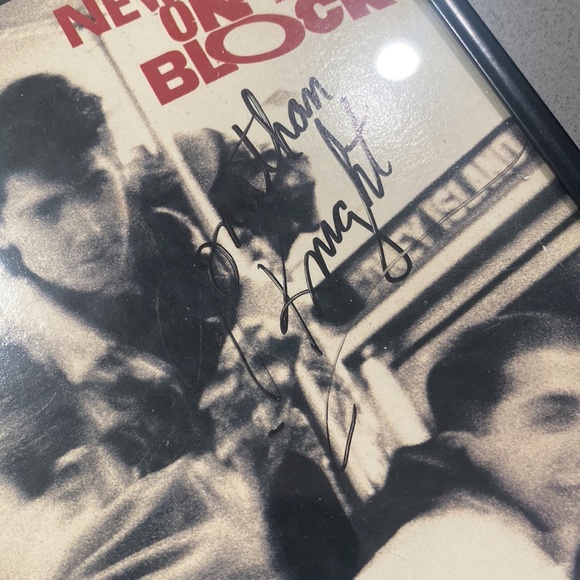 1989 autographed New kids on the block album - Picture 3 of 6